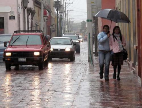 Frente frio No. 47 de la temporada trae lluvia, viento fuerte y posible granizada